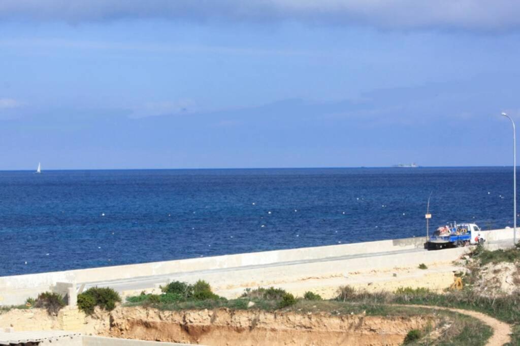 Fiesta Apartment Seaview Мелліха Екстер'єр фото